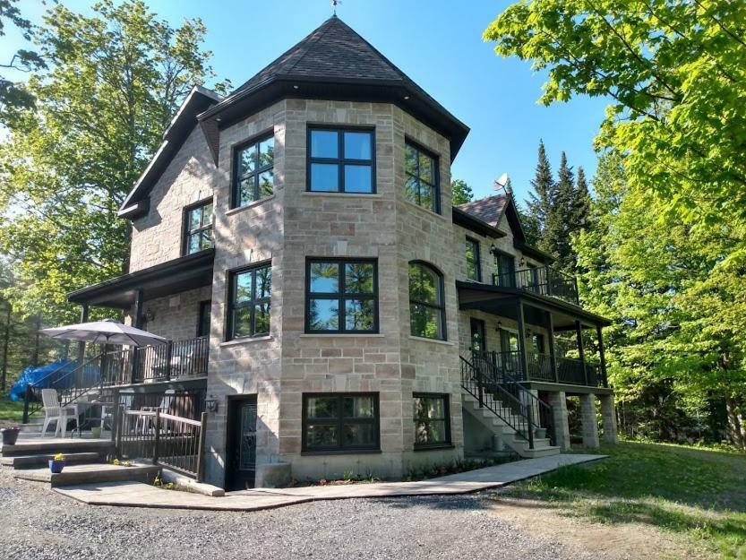 Notre-Dame-du-Lac Manoir La Licorne 아파트 외부 사진